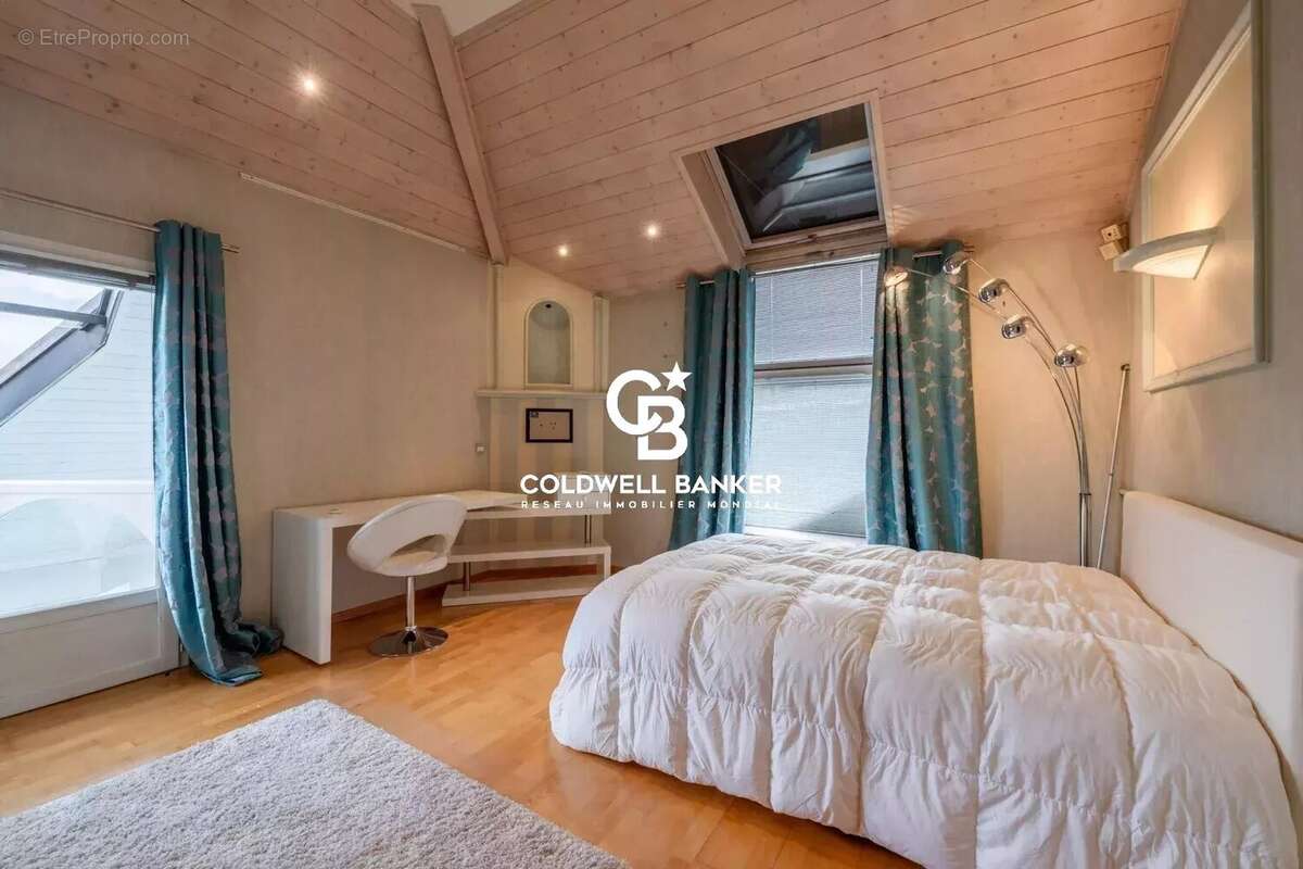 Maison à ARTHAZ-PONT-NOTRE-DAME