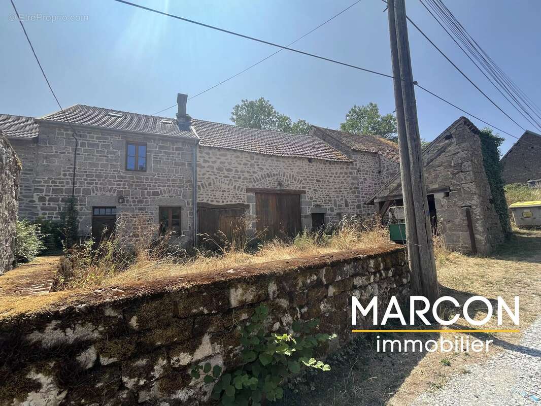 Maison à CHAMPAGNAT