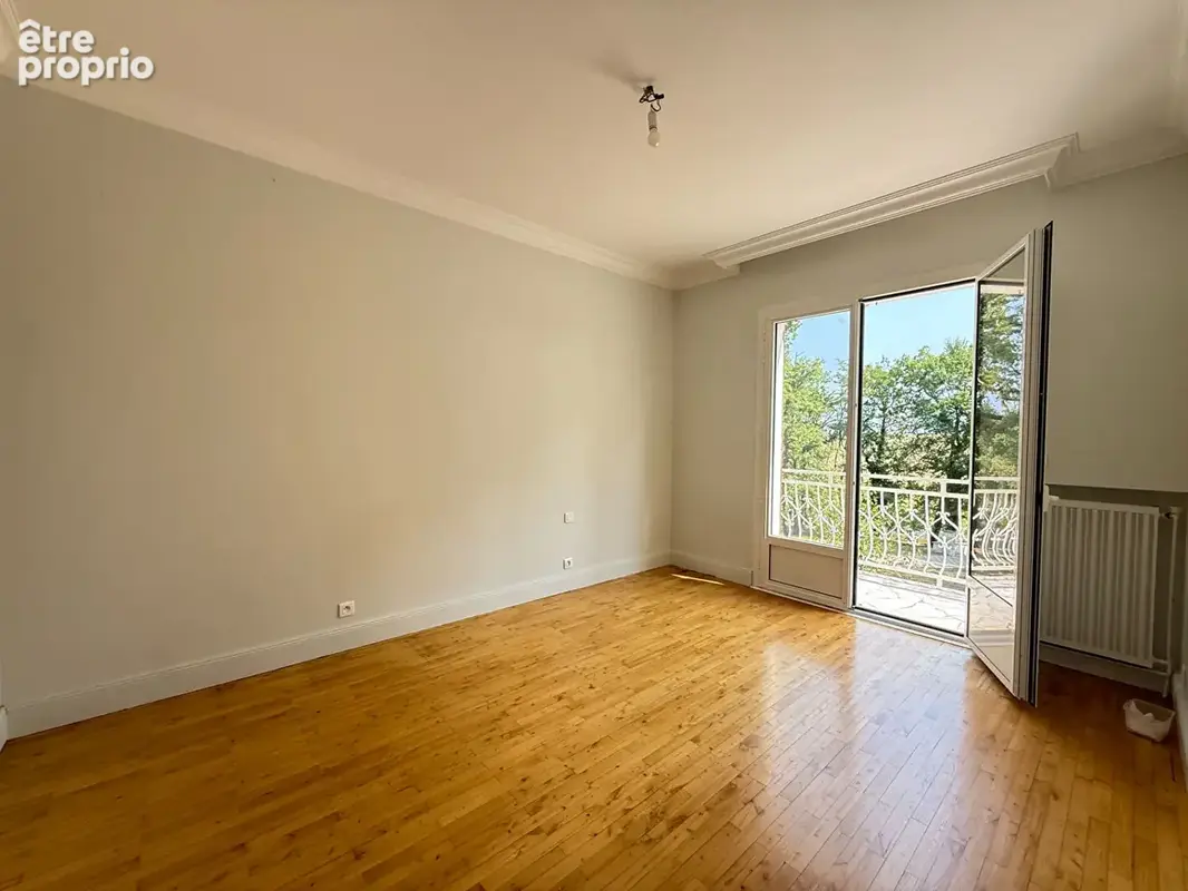 Bourlens ? Maison familiale avec appartement indépendant - photo 10