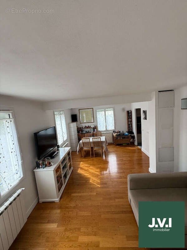 Maison à MONTMORENCY