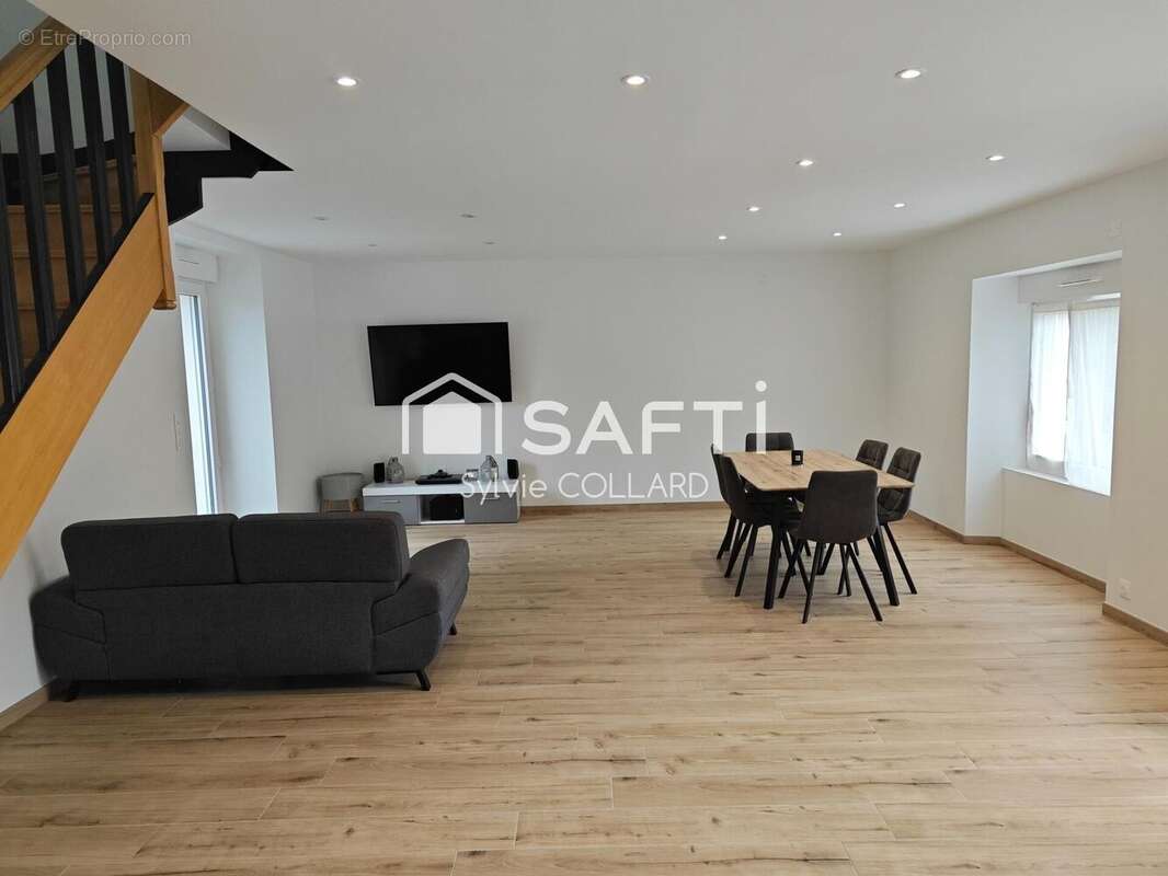 Photo 2 - Maison à SAINT-LYPHARD