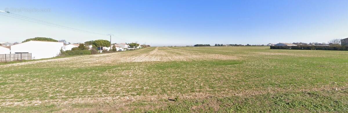 Terrain à L&#039;HOUMEAU