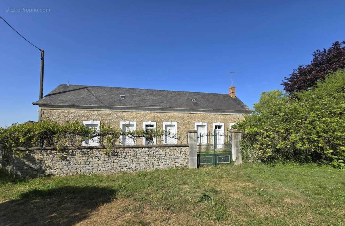 Maison à PARCE-SUR-SARTHE