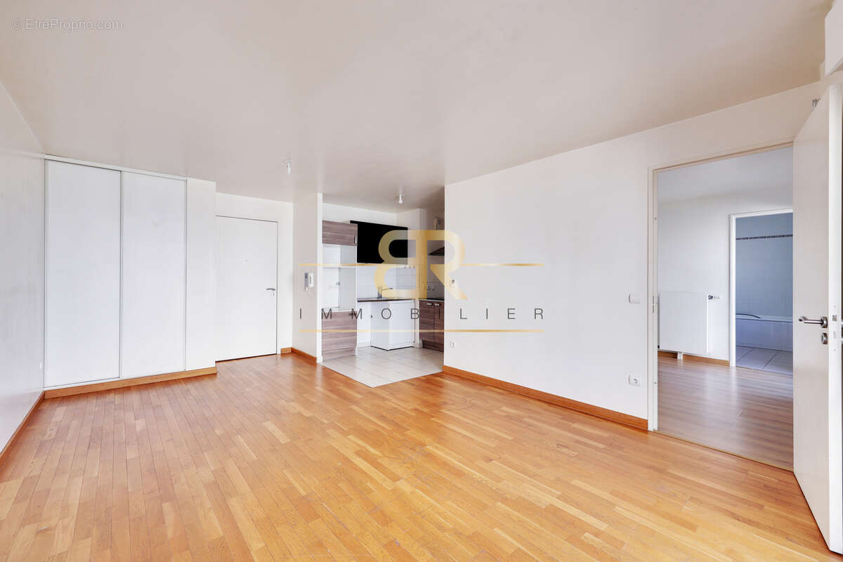 Appartement à COLOMBES