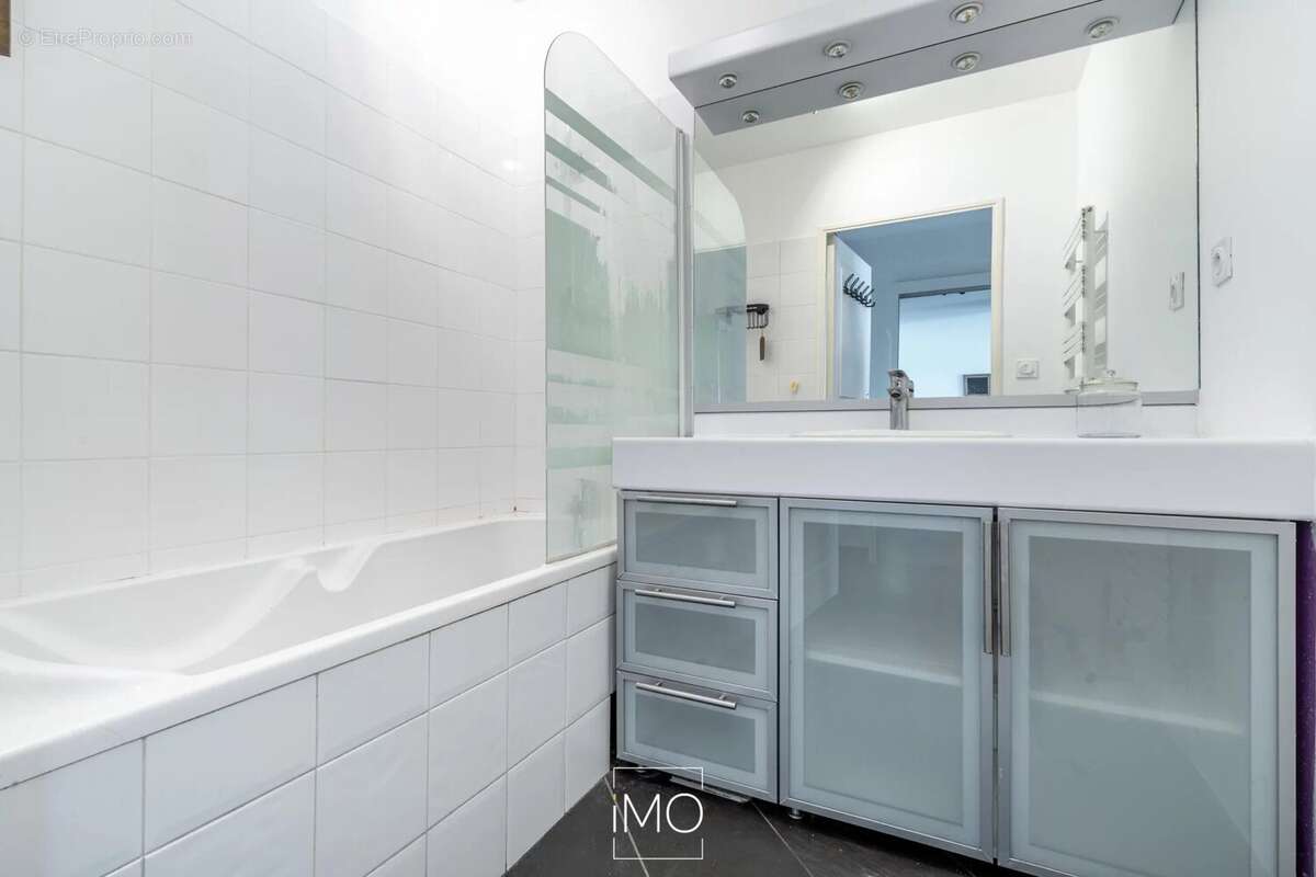 Appartement à TASSIN-LA-DEMI-LUNE