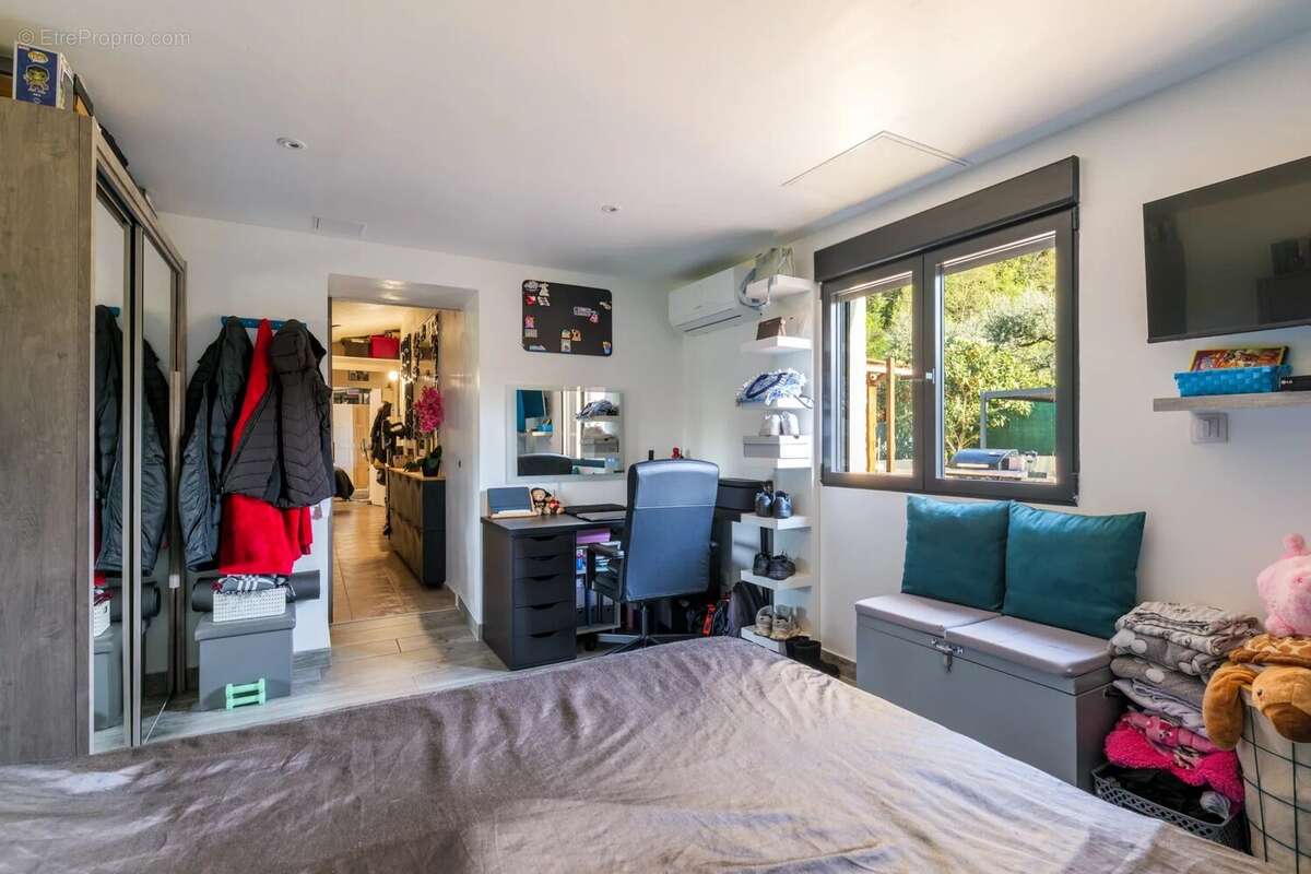 Maison à CAGNES-SUR-MER