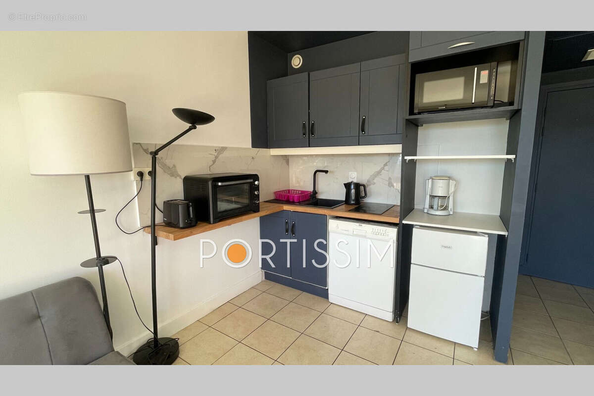 Appartement à SAINT-LAURENT-DU-VAR