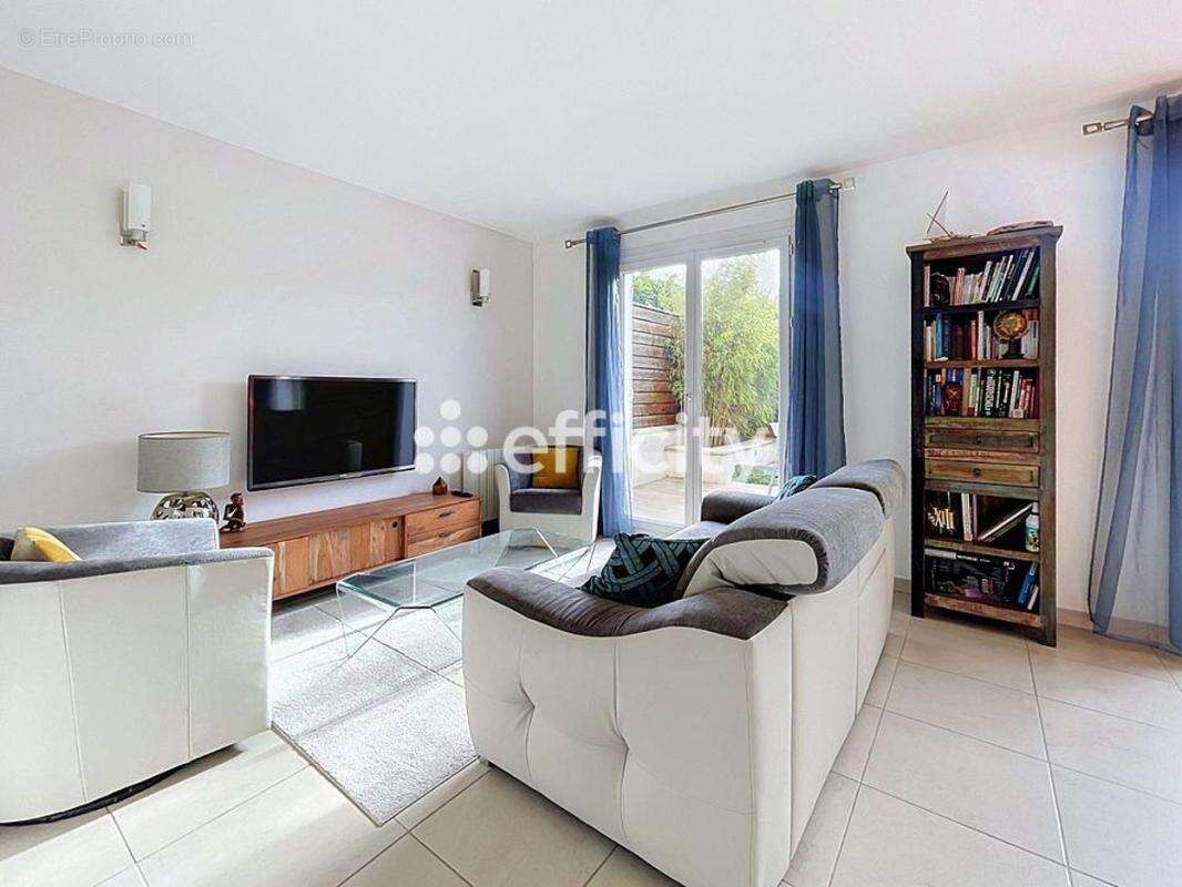 Maison 86 m² à Vaulx-Milieu  - photo 3