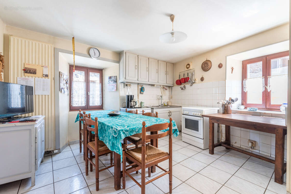 Maison à MONISTROL-D&#039;ALLIER