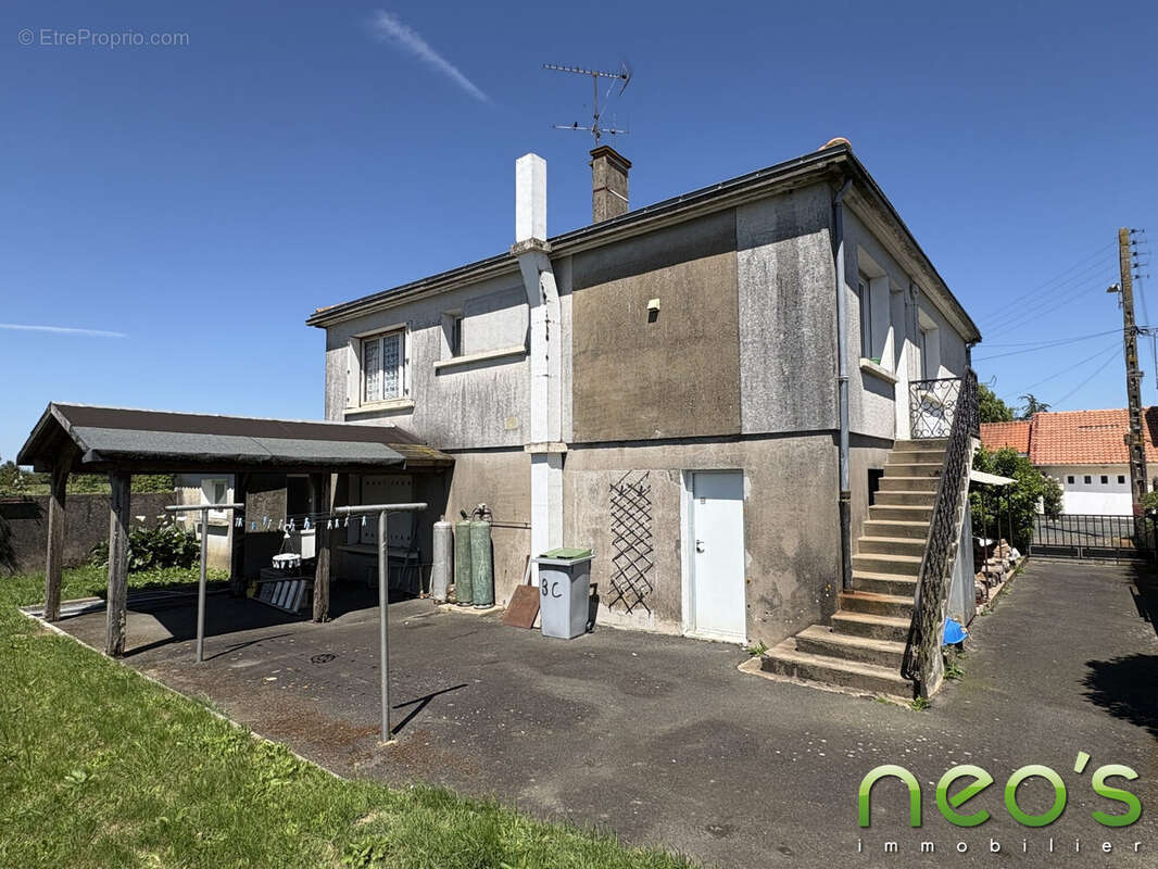 Maison à BEGROLLES-EN-MAUGES
