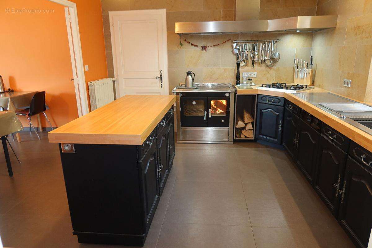 Maison à ECOLE-VALENTIN