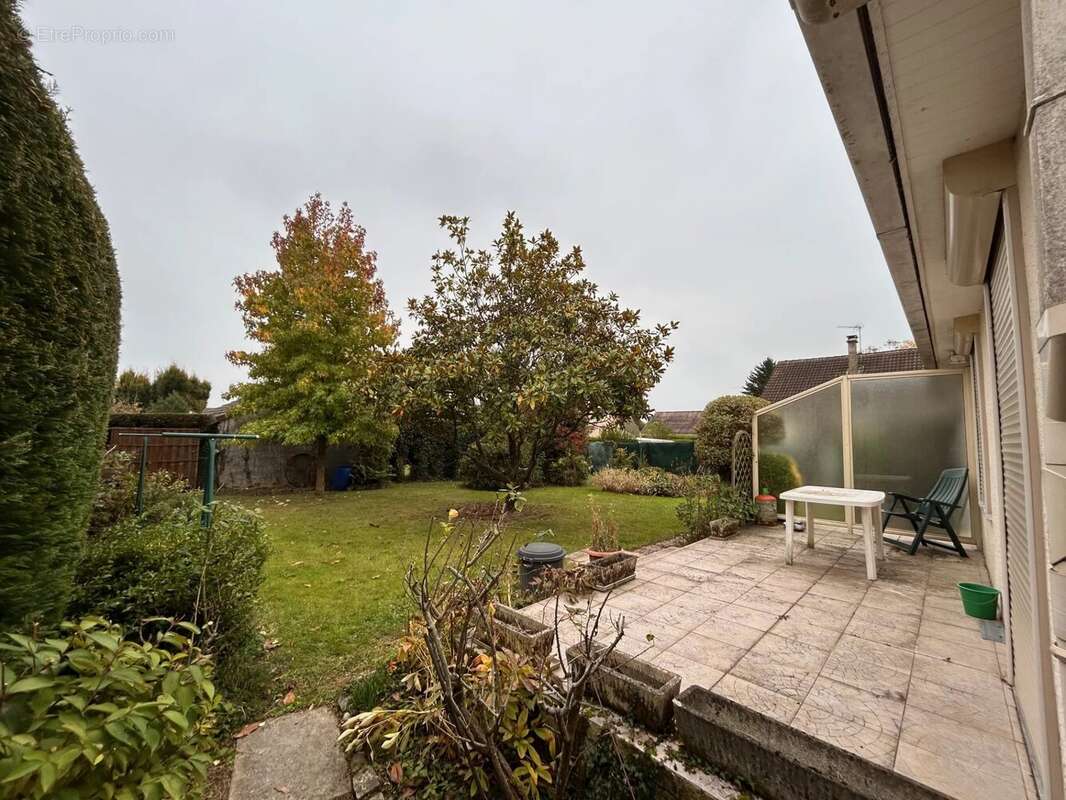 Maison à GRANDVILLIERS