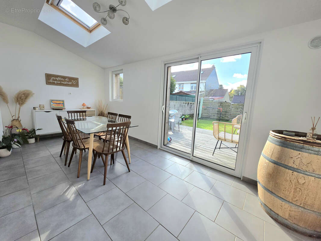 Maison à SAINT-ETIENNE-AU-MONT