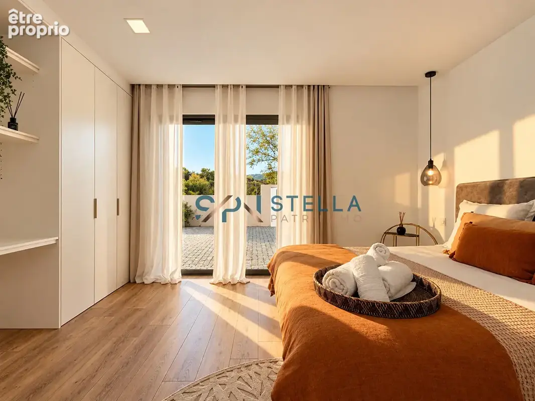 Villa de standing -135 m²  - Prestations raffinées, piscine et intimité absolue - photo 12