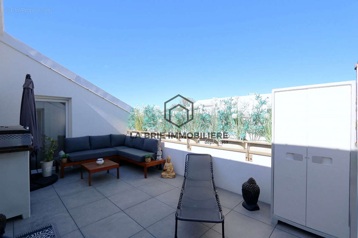 Appartement à BRIE-COMTE-ROBERT