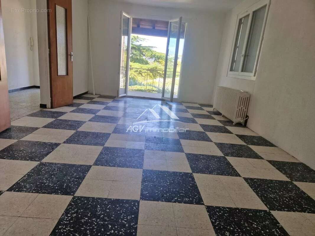 Maison de 192 m², 5 chambres -Terrain de 1000m² - photo 3