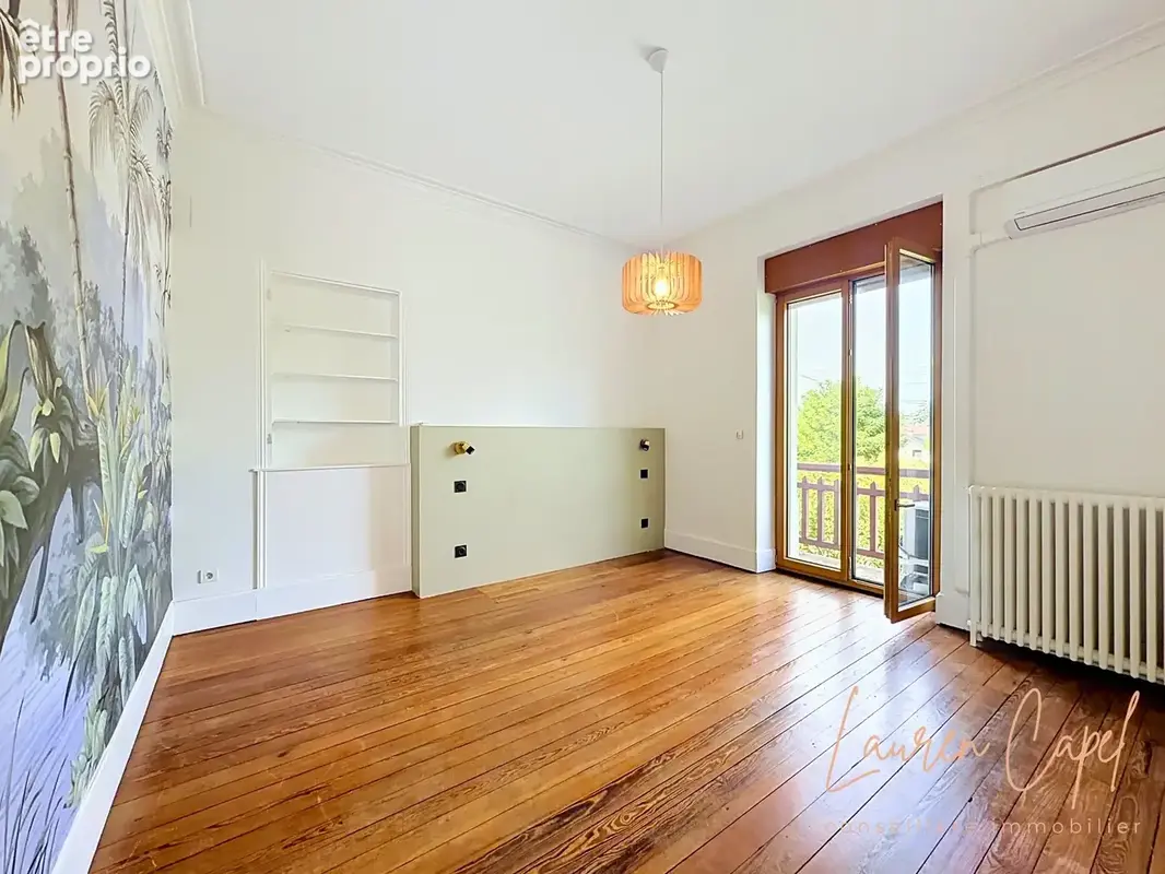 Aix-les-Bains – Maison de caractère de 130 m² avec jardin, 4 chambres et garage - photo 9