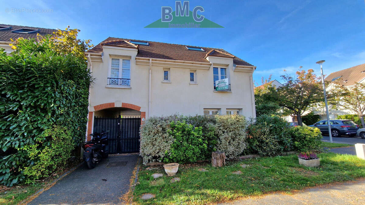 Maison à LE PLESSIS-BOUCHARD