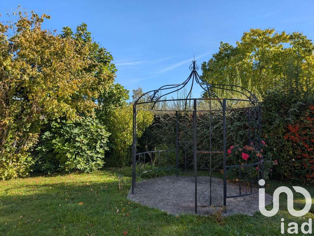 Photo 3 - Maison à GY-LES-NONAINS