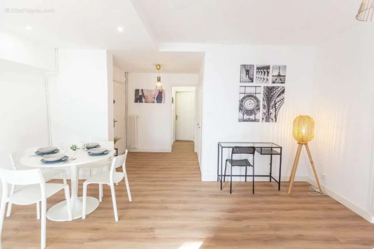 Appartement à MARSEILLE-3E