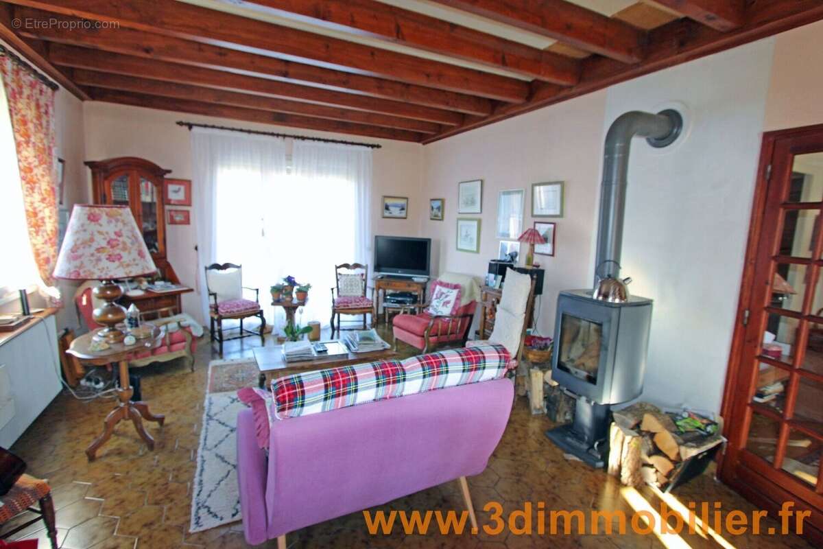 Photo 3 - Maison à LONS-LE-SAUNIER
