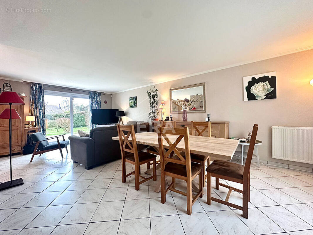 Maison à BOISSISE-LE-ROI