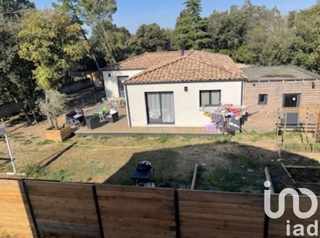 Photo 1 - Maison à SAINT-QUENTIN-LA-POTERIE