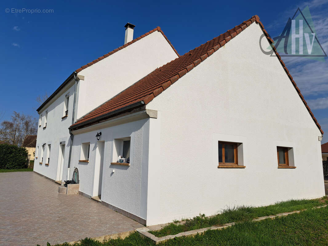 Maison à SAINT-FLORENTIN