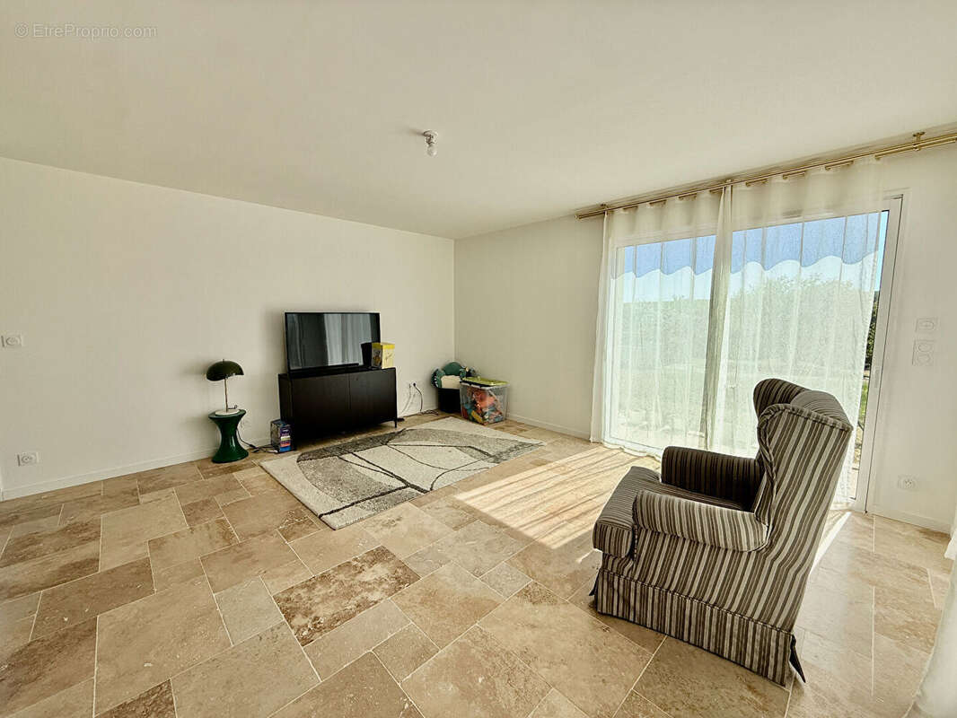 Maison à CHAMPNIERS