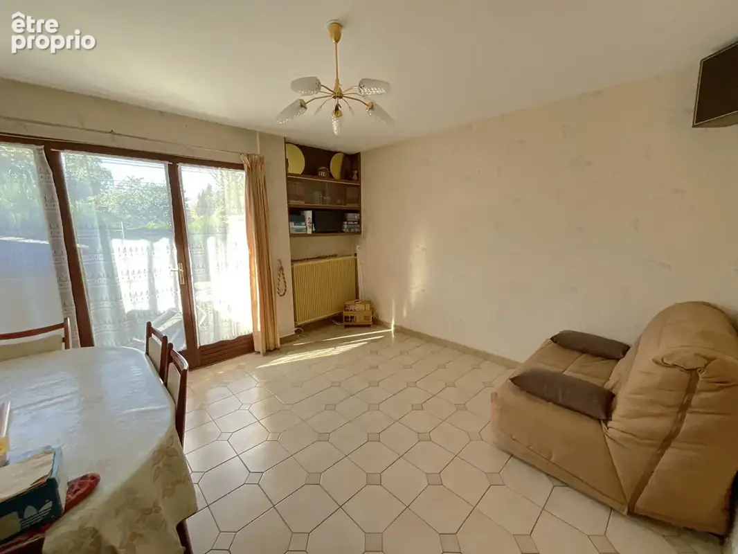 Le Village - Maison 4P avec jardin exposée Ouest - Beau potentiel ! - photo 3