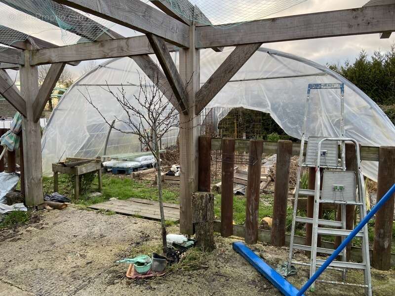 Maison à SAINTE-SCOLASSE-SUR-SARTHE