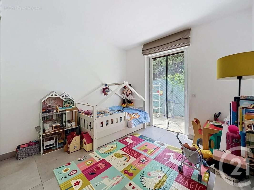 Appartement à MOUGINS