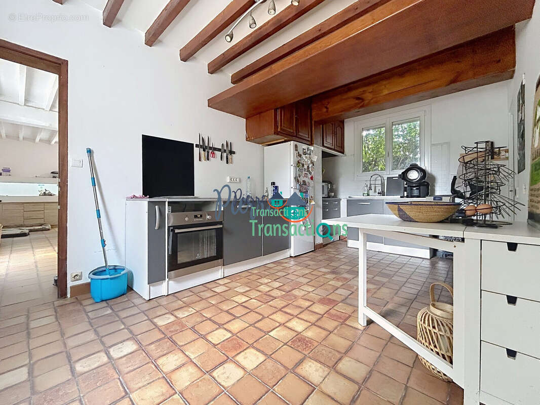 Maison 182 m² à Saint-Romain-De-Colbosc  - photo 7