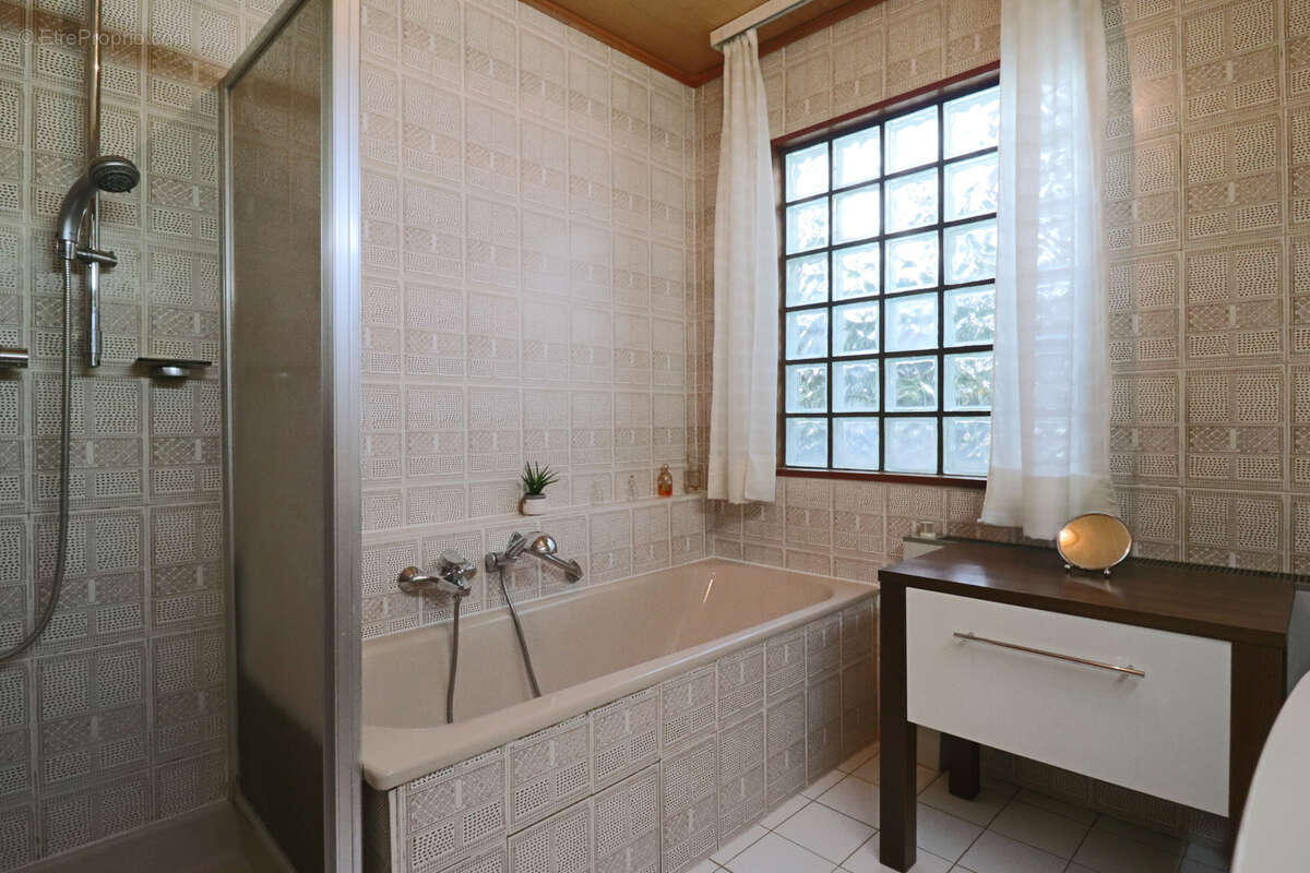 Maison à LES PAVILLONS-SOUS-BOIS