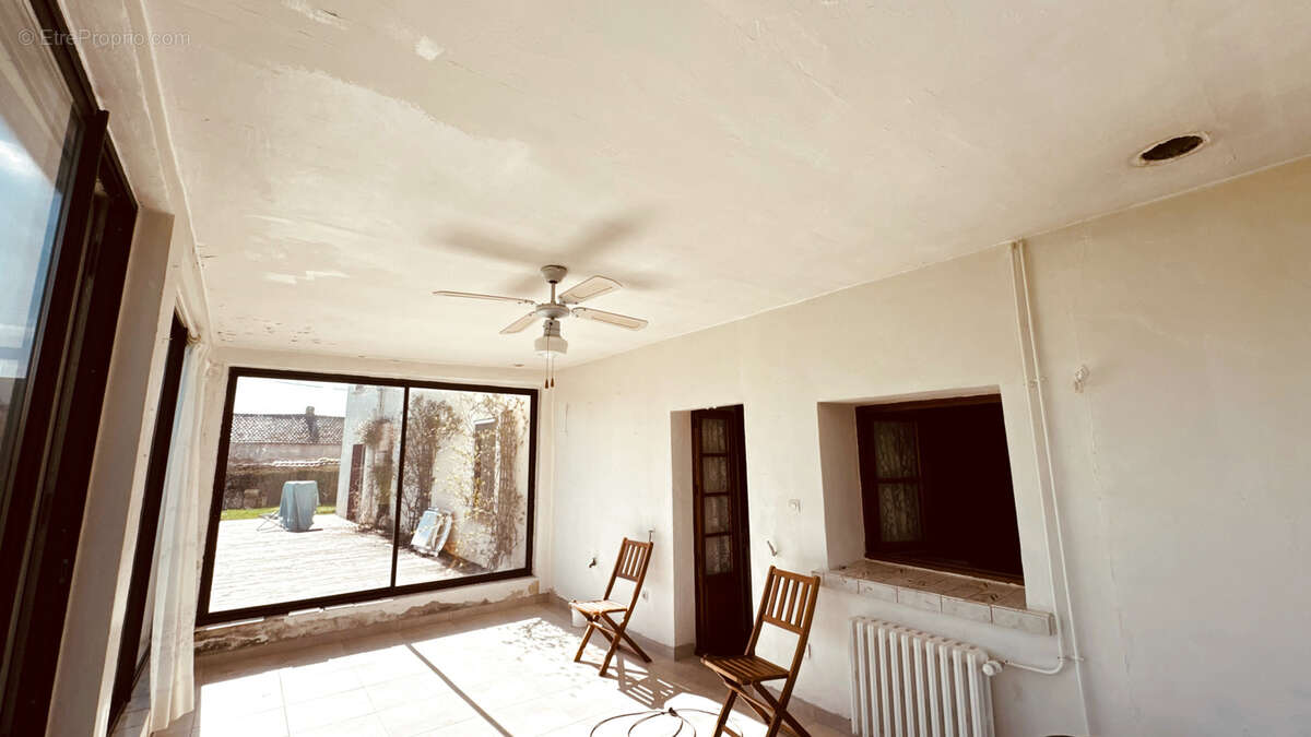 Longère bourguignonne située dans le secteur d' ISLAND au prix de 246 100 €. - photo 30
