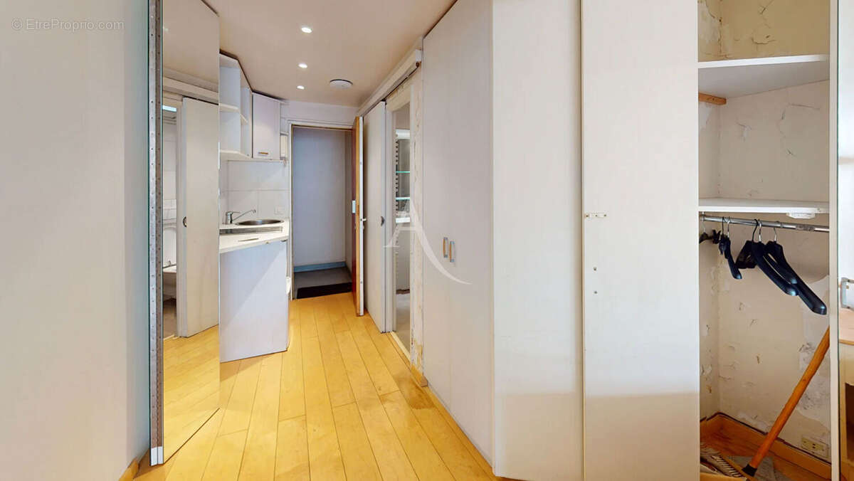 Appartement à PARIS-10E