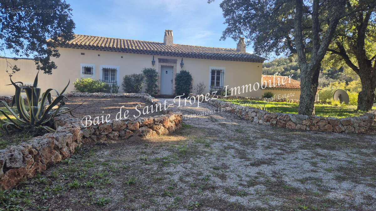 Maison à GRIMAUD