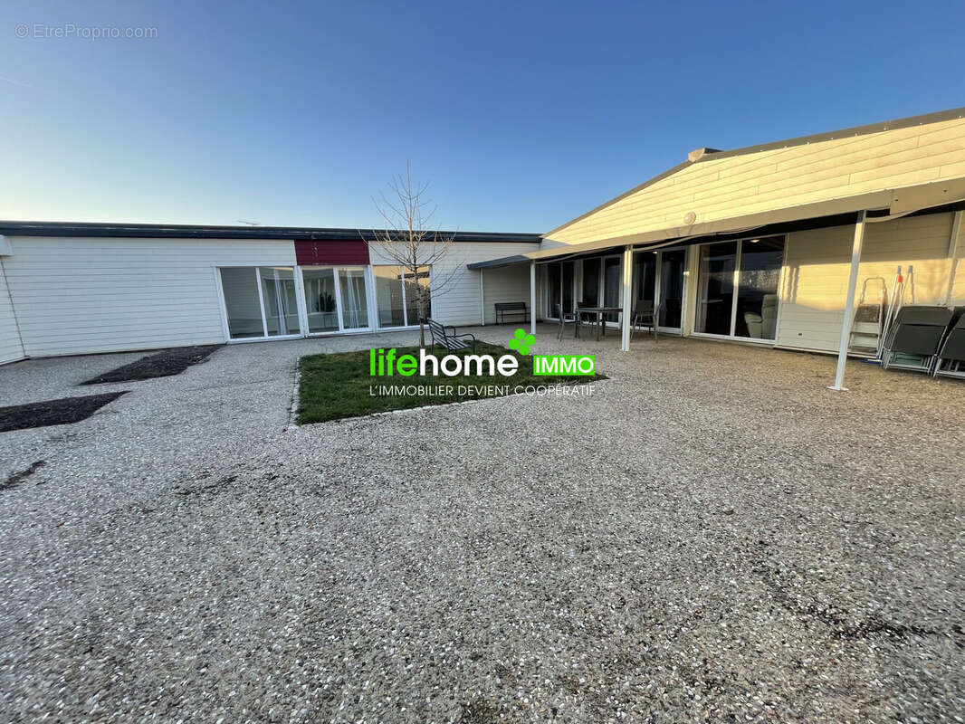 Appartement à VILLEDIEU-SUR-INDRE