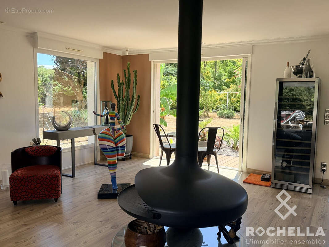Maison 153 m² à Aytre  - photo 8