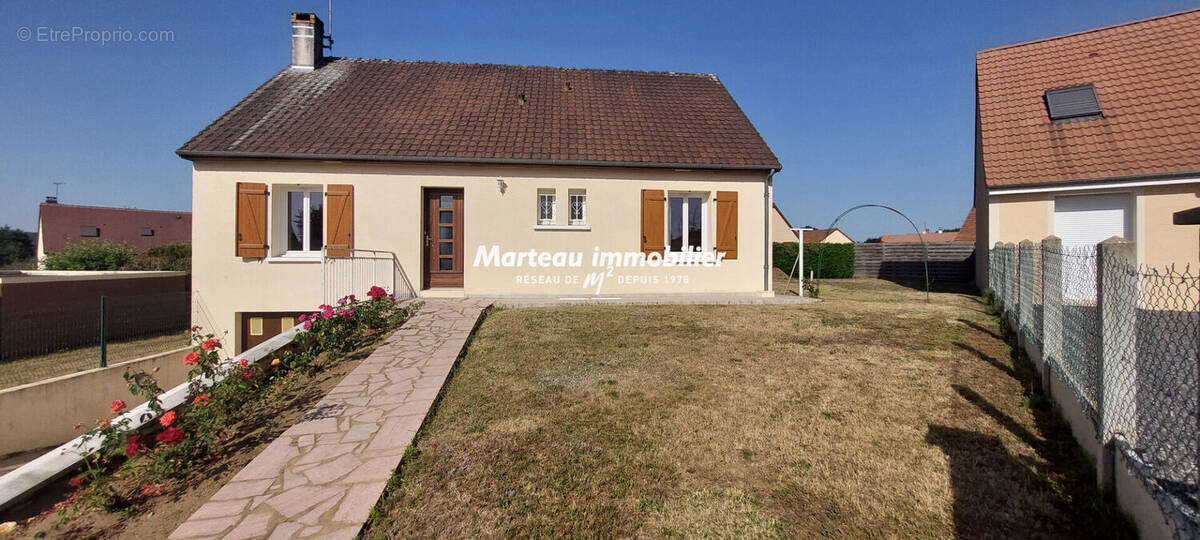 Maison à VIBRAYE