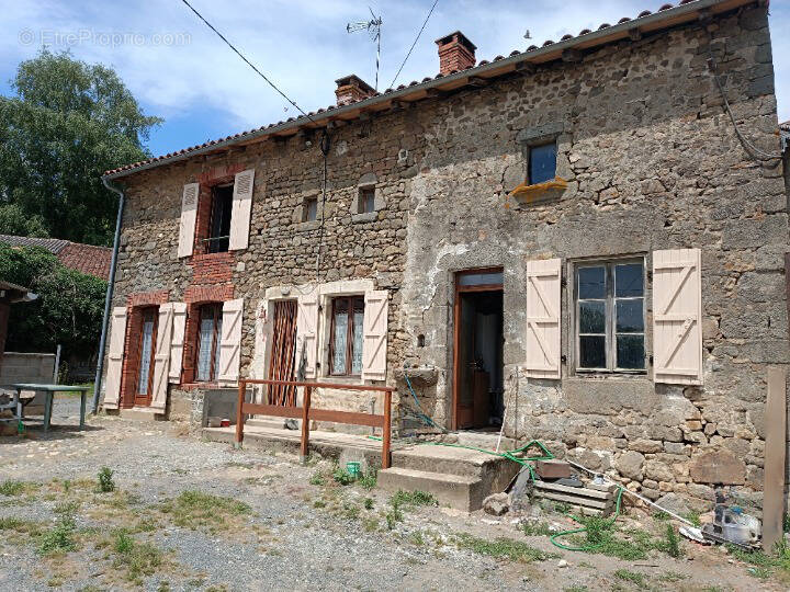 Maison à DARNAC