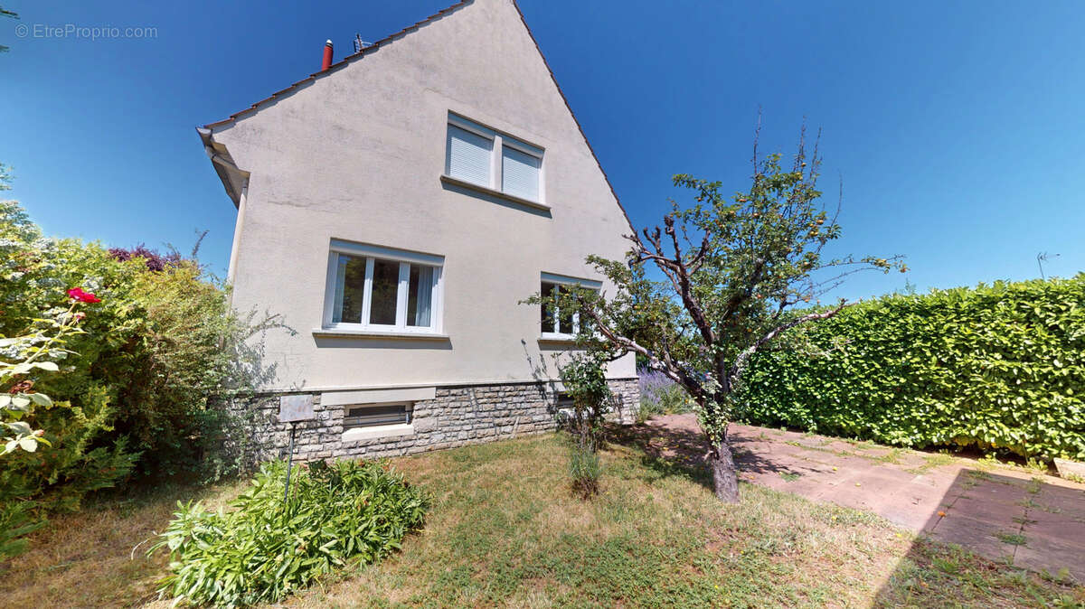 Maison à SAINT-APOLLINAIRE