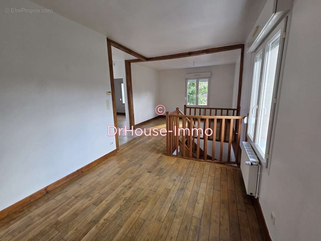 Maison à SAINTE-SAVINE