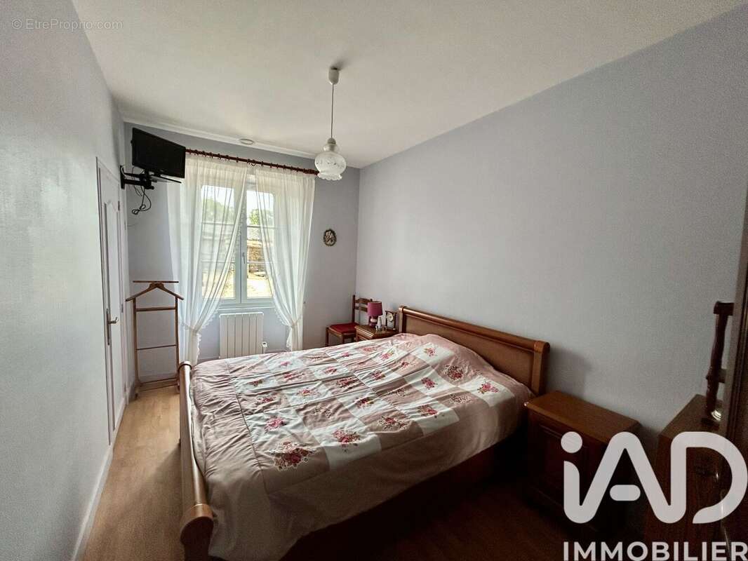 Maison 90 m² à Brain-Sur-Allonnes  - photo 9