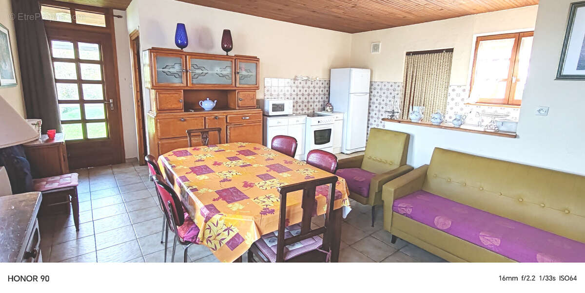 Maison à DESAIGNES