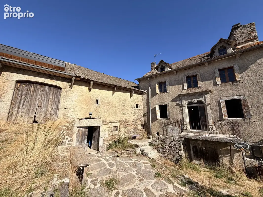 Corps de ferme - margeride - photo 5