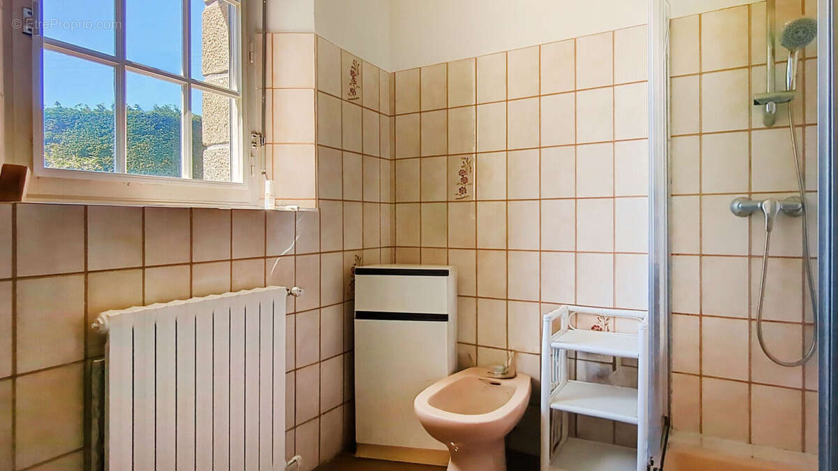 Maison à PLOUGRESCANT