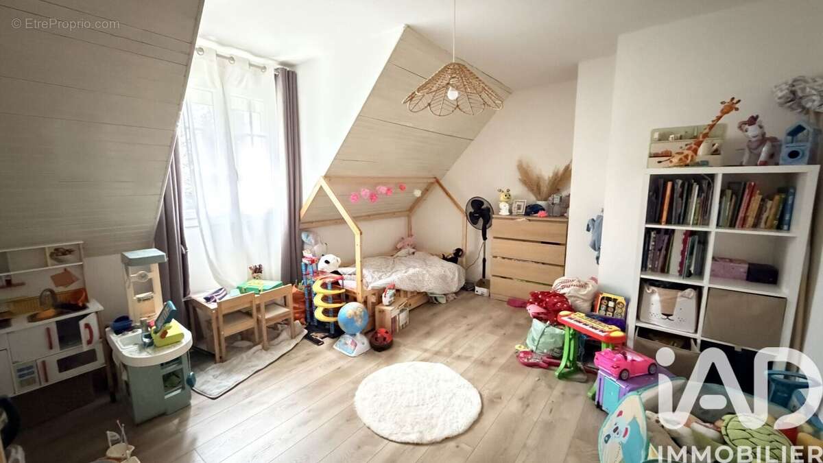 Photo 8 - Maison à DAMMARIE-LES-LYS