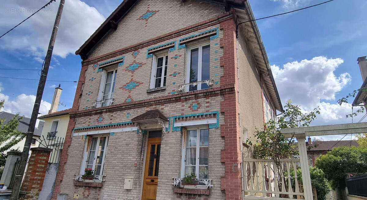 Maison à HOUILLES
