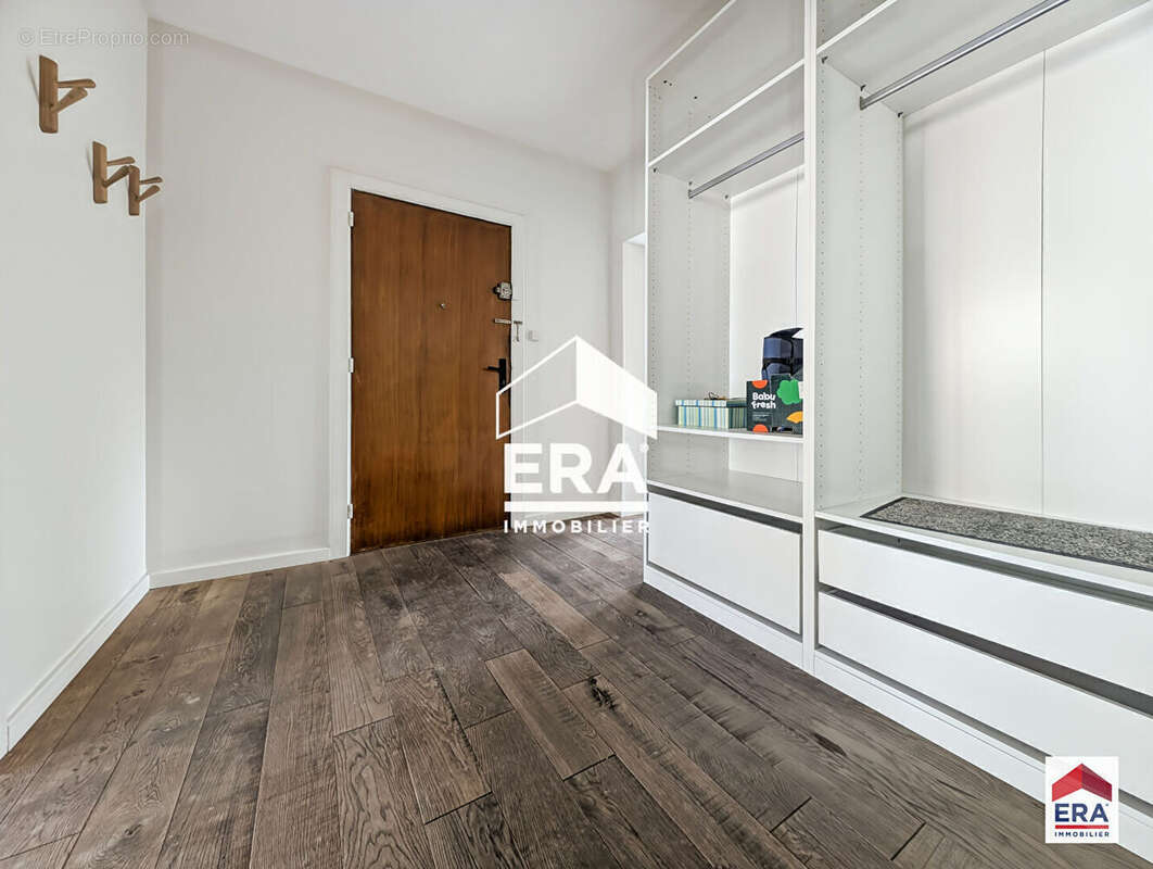 Appartement T4 - Tourcoing Gare - Garage + Cave - photo 4